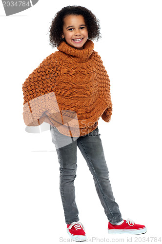 Image of Afro american girl in over sized pullover