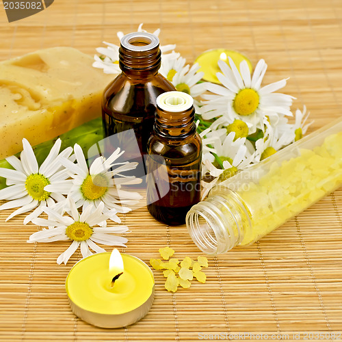 Image of Oil yellow with soap and candles