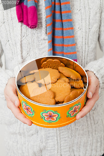 Image of Tin of gingerbread biscuits