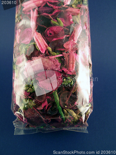 Image of pack of dry flowers