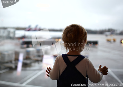 Image of Kid in the airport