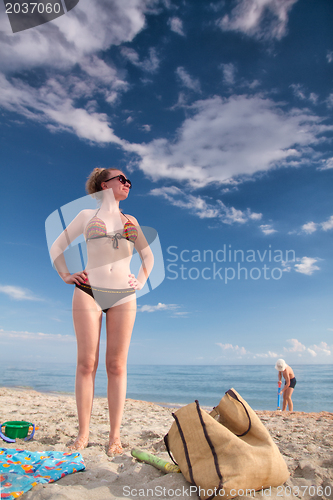 Image of family by the sea