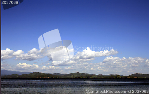 Image of The sea, mountains, the sky - all for good rest