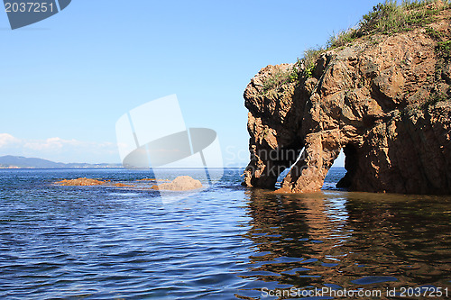Image of Rock with the name "the Elephant drinking water". Russia. Island "Putjatin"
