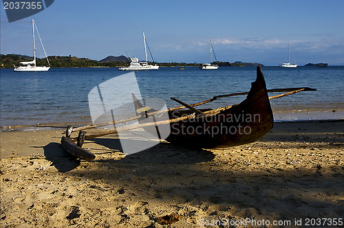 Image of  madagascar nosy be rock stone branch yacht boat 