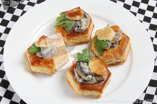 Image of Plate of vol au vennts high angle