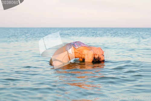 Image of Cute flexible young woman