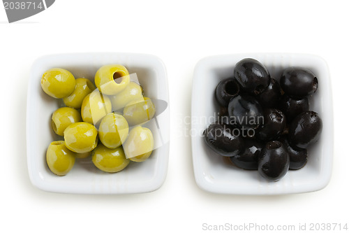 Image of green and black olives