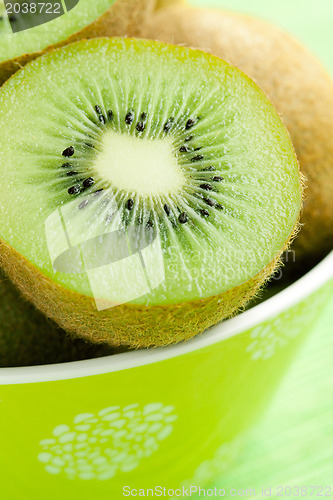Image of kiwi fruit in bowl