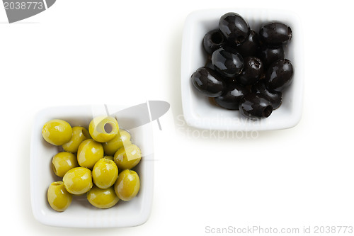 Image of green and black olives