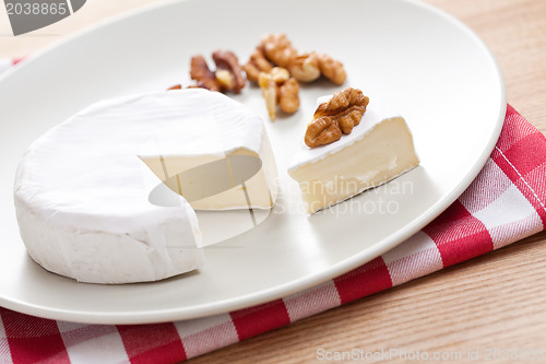 Image of brie cheese