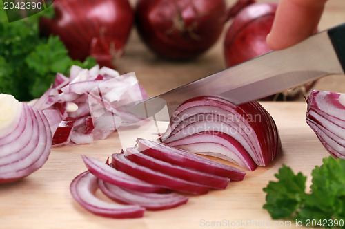 Image of Cutting onions