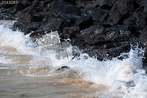 Image of Waves Hitting the Rocks