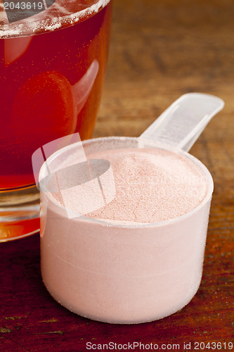 Image of pomegranate powder and juice