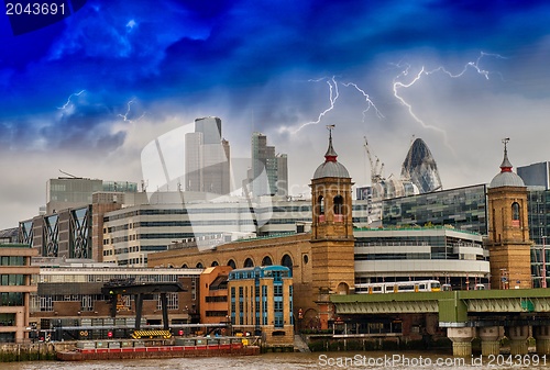 Image of Colors, Lights and Architecture of London in Autumn