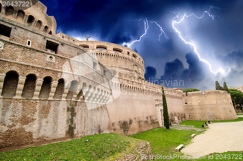 Image of A view of the fortress of Castel Santangelo in Rome