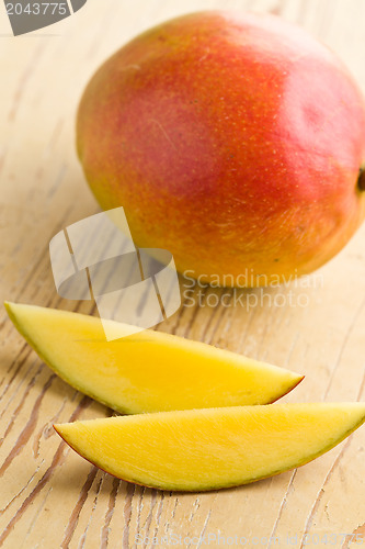 Image of fresh mango fruit