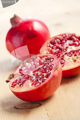 Image of sliced pomegranate