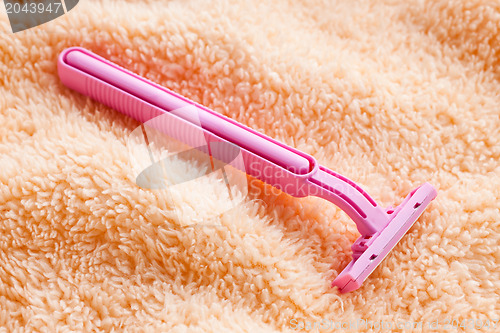 Image of pink lady shaver