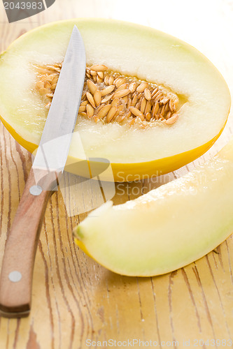 Image of cut honeydew melon