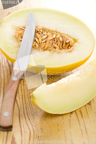 Image of cut honeydew melon