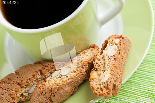 Image of italian cantuccini cookies and coffee cup