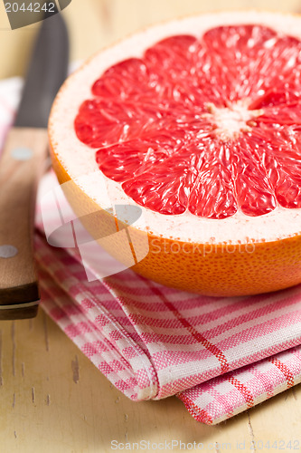 Image of sliced red grapefruit