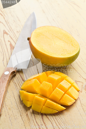 Image of fresh mango fruit