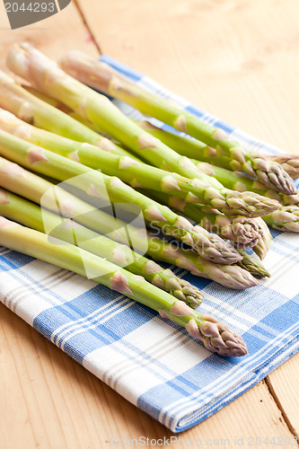 Image of fresh green asparagus