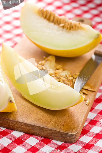Image of cut honeydew melon