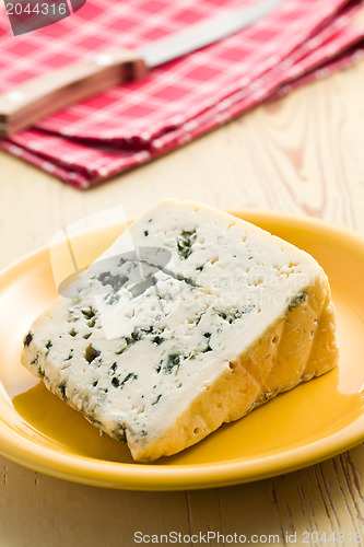 Image of blue cheese on plate