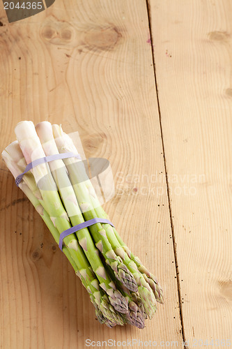 Image of fresh green asparagus