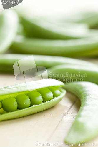 Image of green peas pods