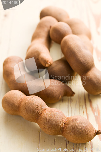 Image of tamarinds on kitchen table