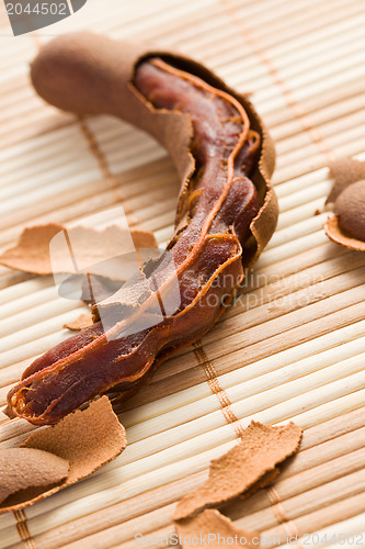 Image of tamarinds on kitchen table