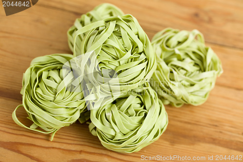 Image of green pasta tagliatelle 