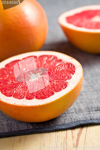 Image of sliced red grapefruit