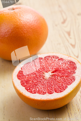 Image of sliced red grapefruit