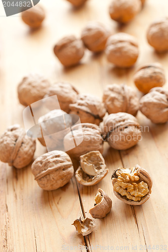 Image of walnuts on wooden table