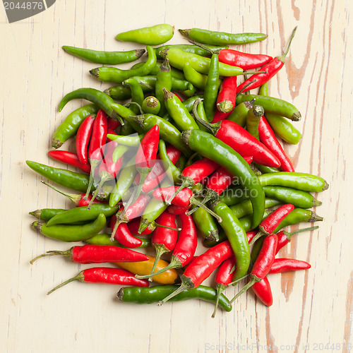 Image of red and green hot peppers