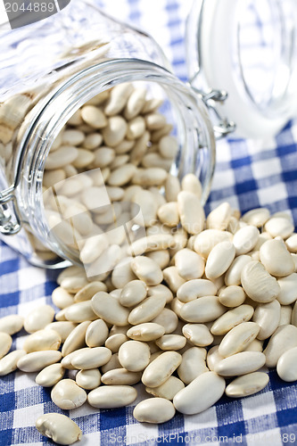 Image of white beans in glass jar