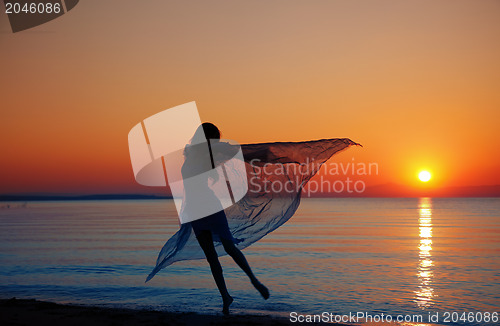 Image of Dance at the sea