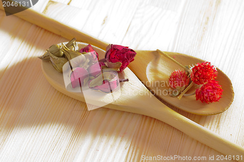 Image of dry floral herbal tea