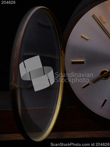 Image of old clock