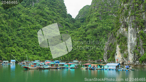 Image of Floating fisherman's village in ha long bay