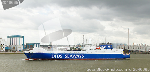 Image of Blue cargoship in Rotterdam