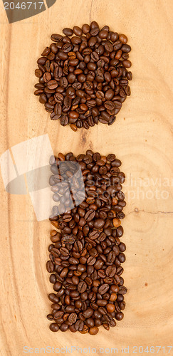 Image of Letter I, alphabet from coffee beans