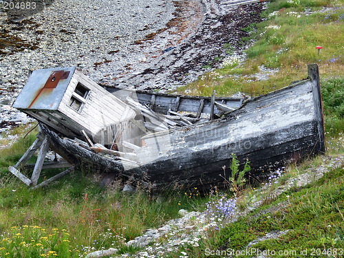 Image of Shipwreck on the shore