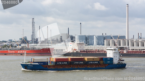 Image of Containership with containers