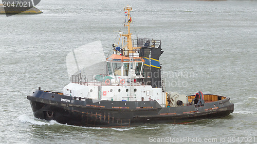 Image of Old tugboat 